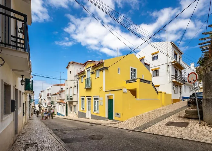 Carepa -nazaré, Steps From The Maison d'hôtes Nazaré