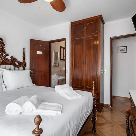 Konukevi Carepa -nazare, Steps From The 3*