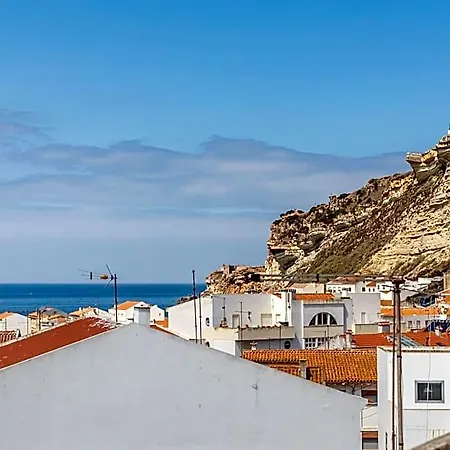 Carepa -nazaré, Steps From The Maison d'hôtes Nazaré