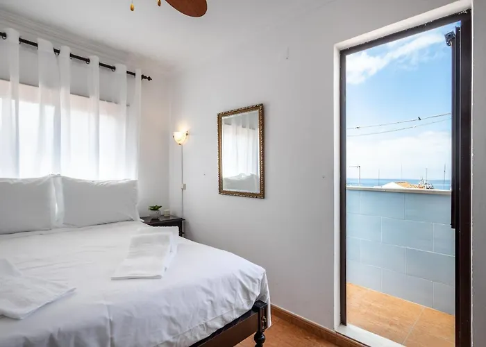 Guest house Carepa -nazare, Steps From The